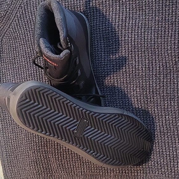 Northside Black Insulated Boots - Picture 2 of 3